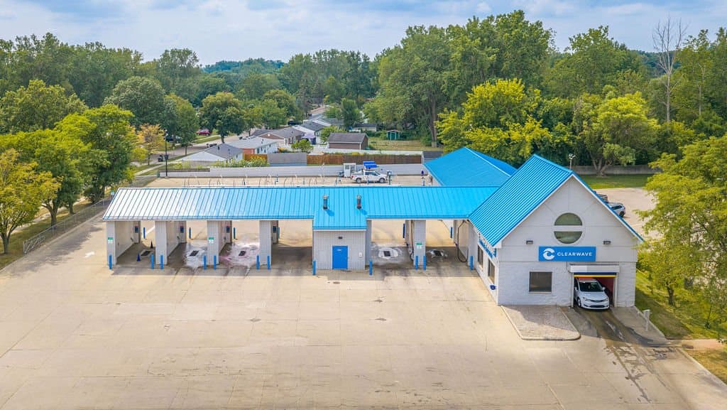 Clearwave Car Wash Taylor in Taylor, MI